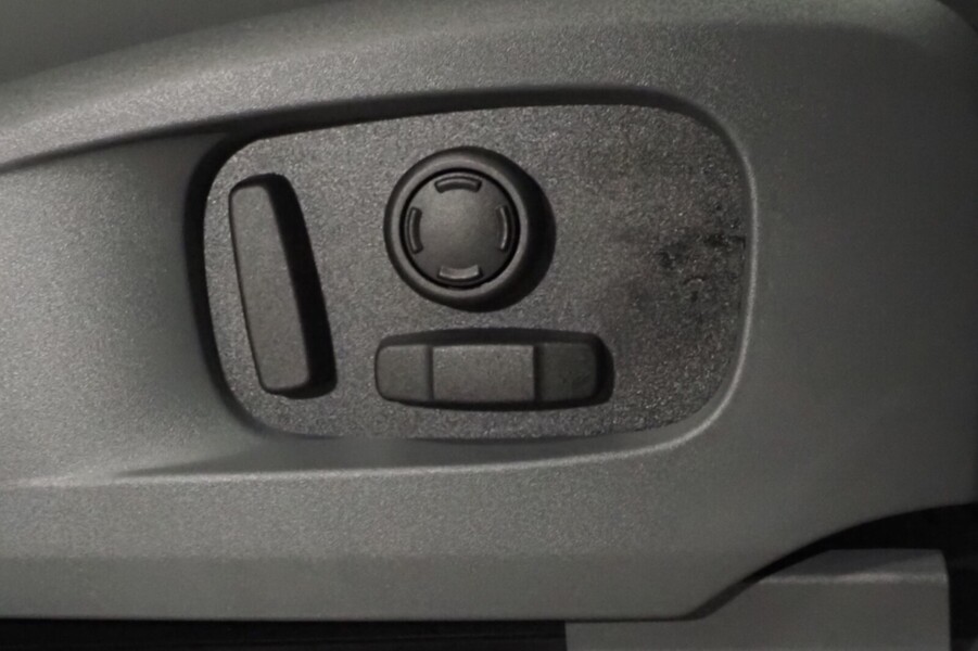 Land Rover Defender vaihtoauto