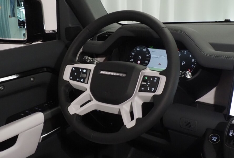 Land Rover Defender vaihtoauto