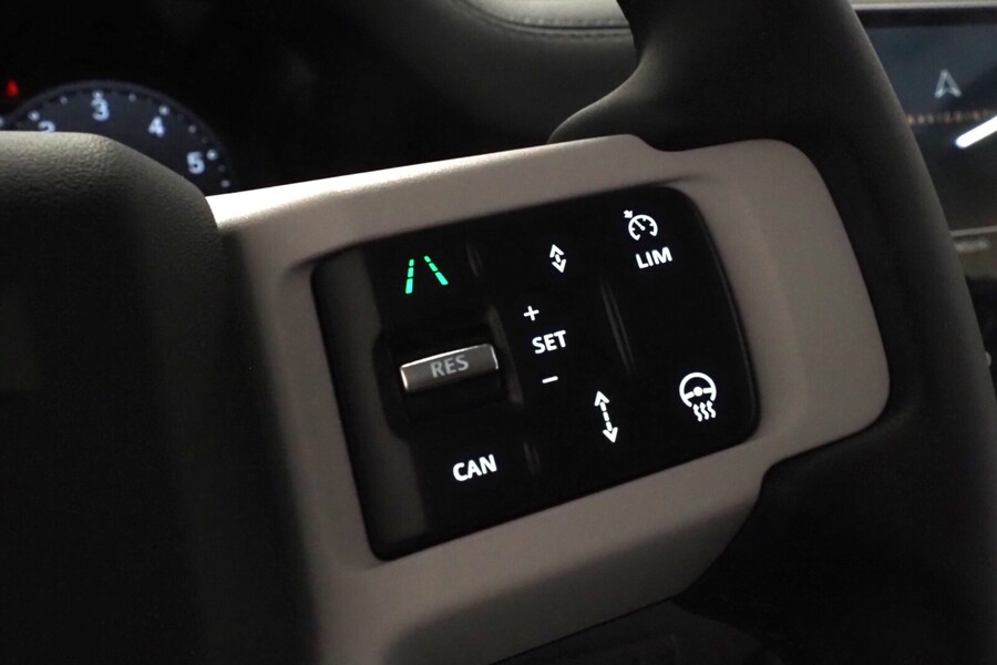 Land Rover Defender vaihtoauto