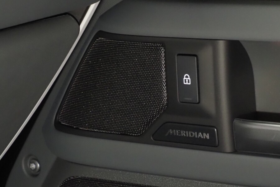 Land Rover Defender vaihtoauto