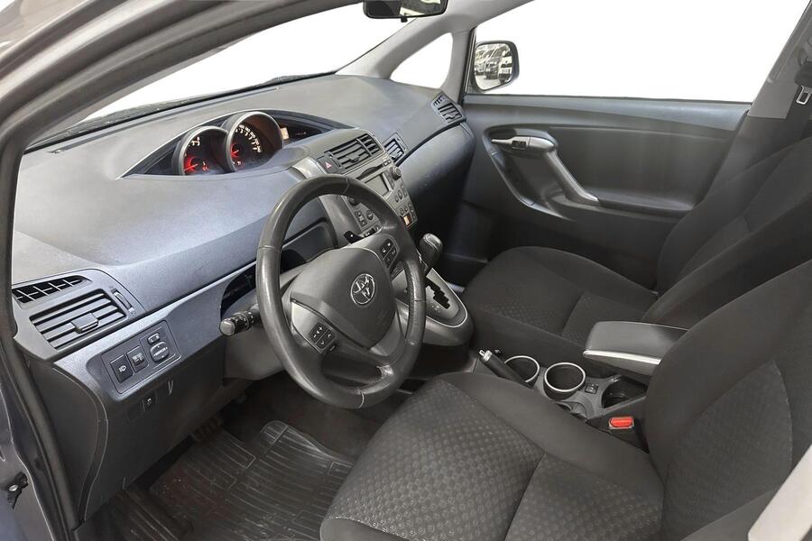 Toyota Verso vaihtoauto