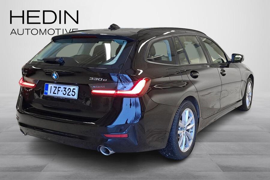 BMW 330 vaihtoauto