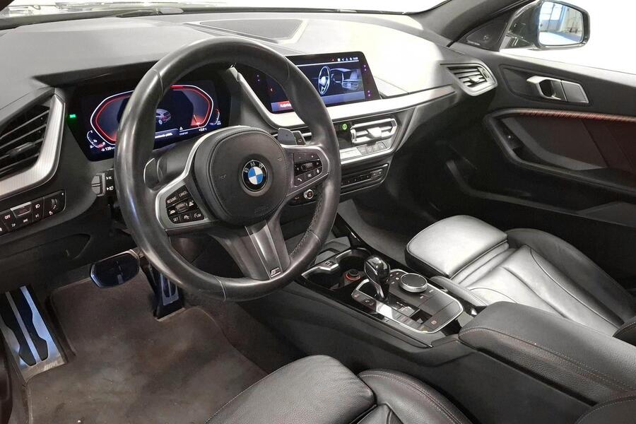 BMW M135i vaihtoauto