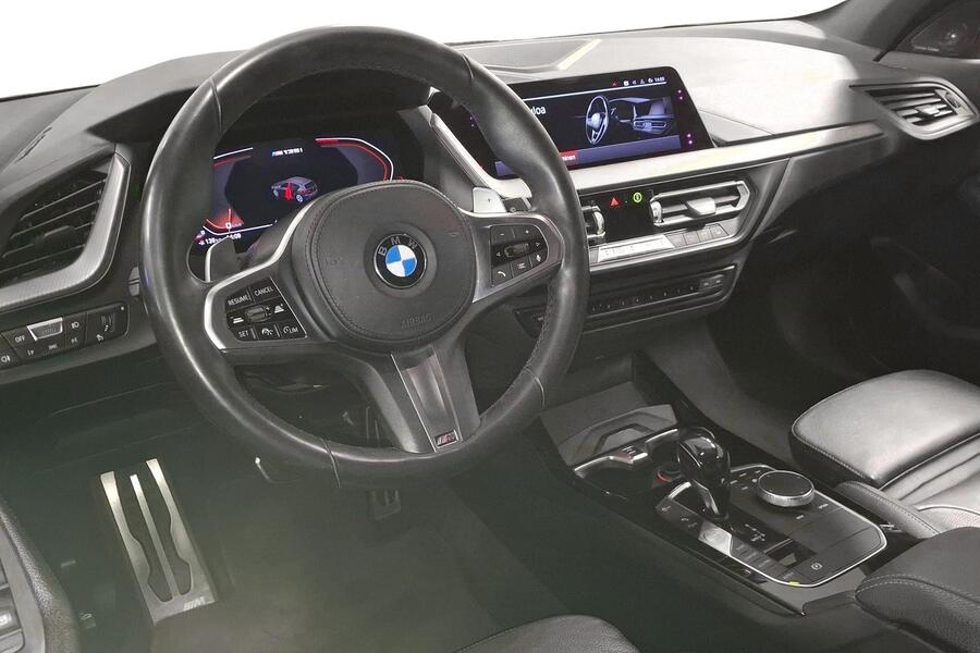 BMW M135i vaihtoauto