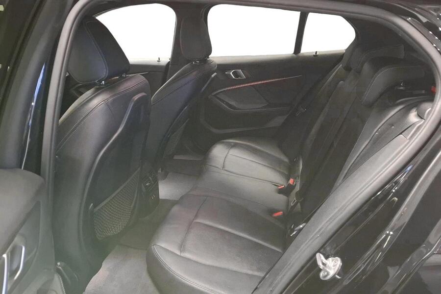 BMW M135i vaihtoauto