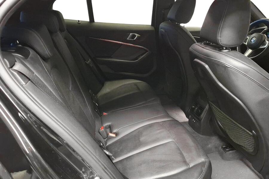 BMW M135i vaihtoauto