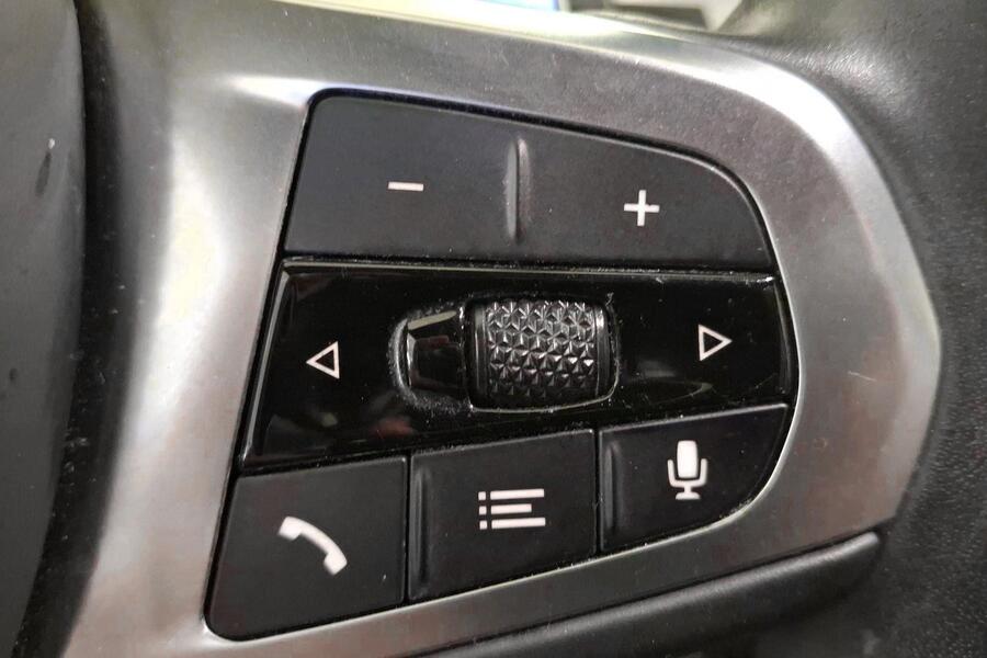 BMW M135i vaihtoauto