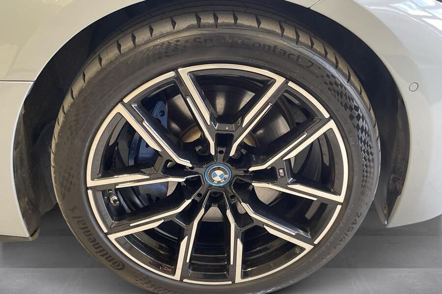 BMW i4 M50 vaihtoauto