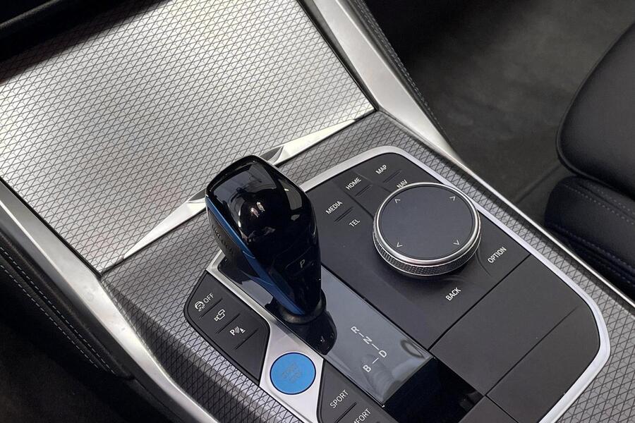 BMW i4 M50 vaihtoauto