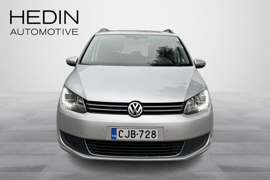 Volkswagen Touran vaihtoauto