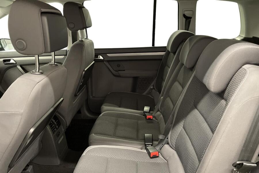 Volkswagen Touran vaihtoauto