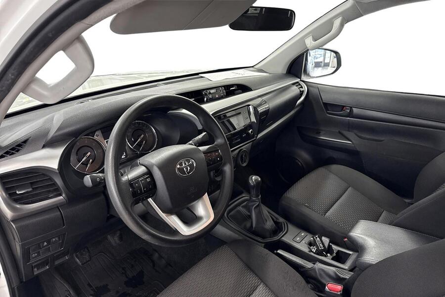 Toyota Hilux vaihtoauto