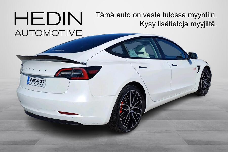 Tesla Model 3 vaihtoauto