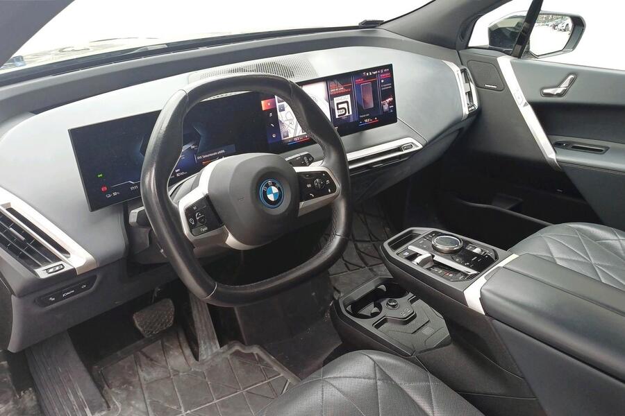 BMW iX vaihtoauto