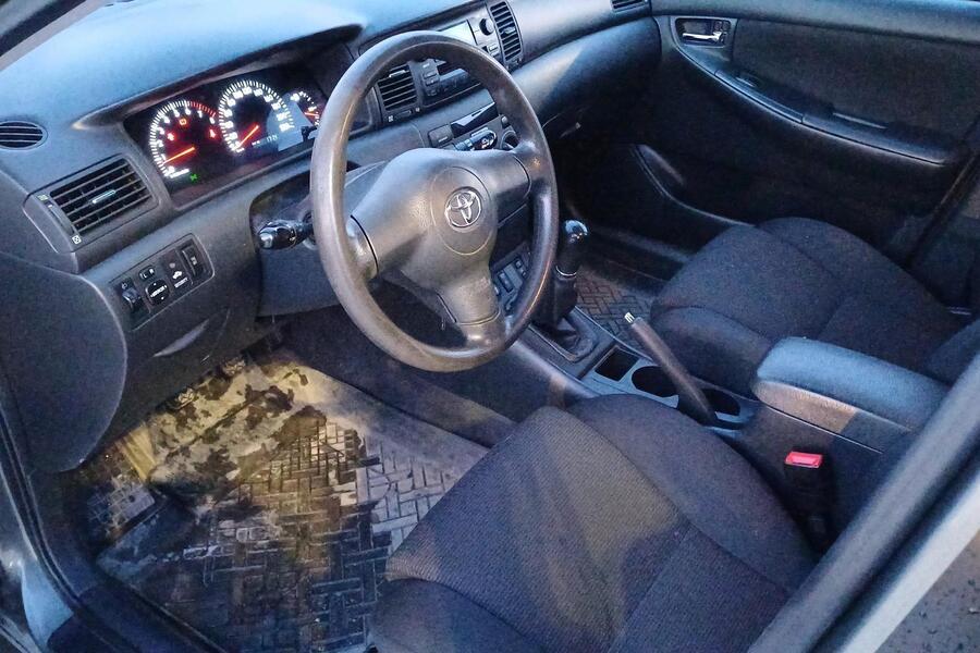 Toyota Corolla vaihtoauto