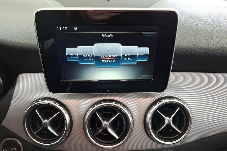 Mercedes-Benz GLA vaihtoauto