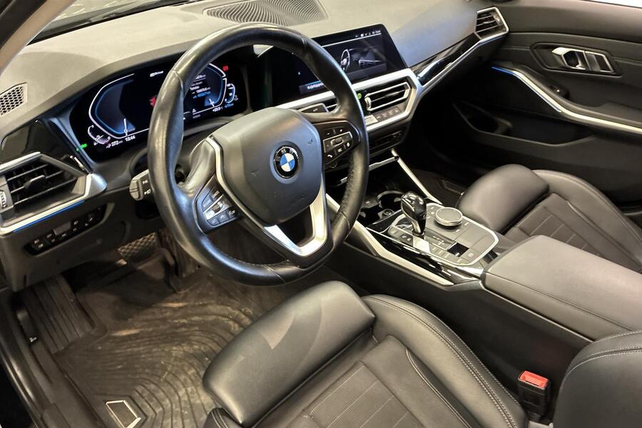 BMW 330 vaihtoauto