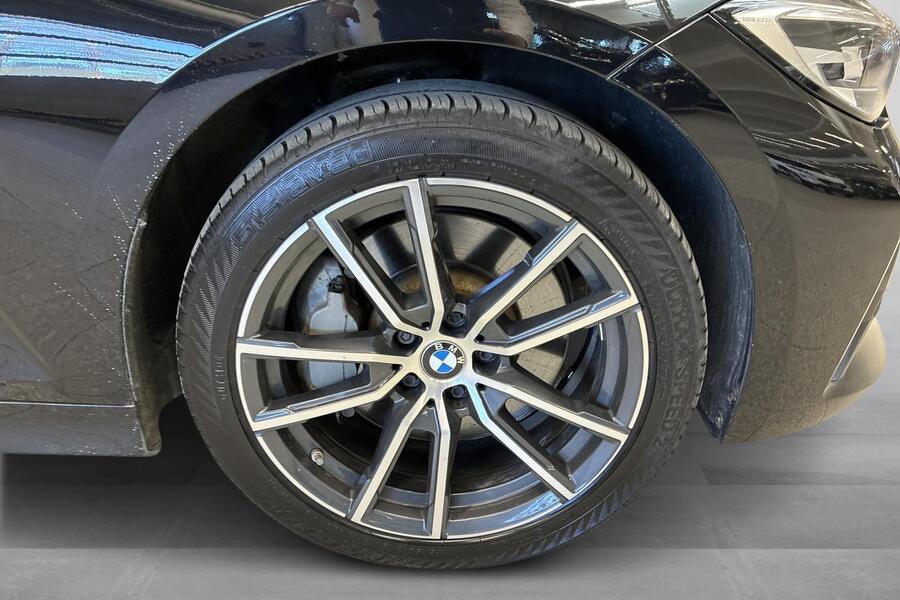BMW 330 vaihtoauto