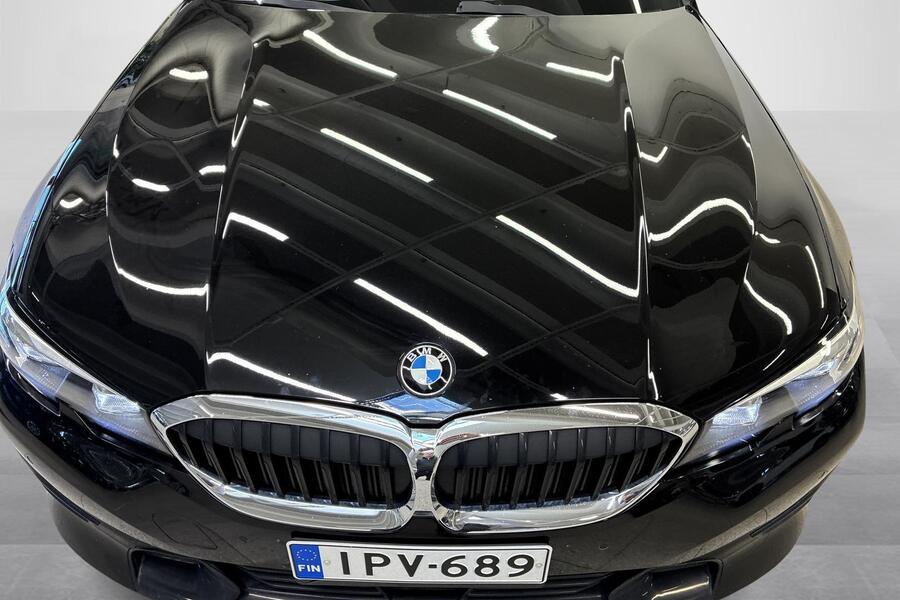 BMW 330 vaihtoauto
