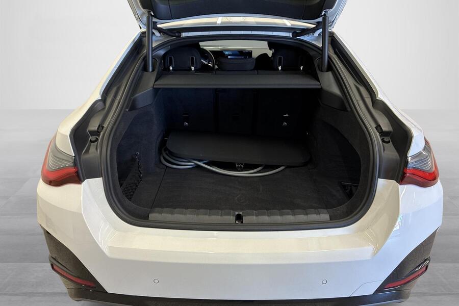 BMW i4 M50 vaihtoauto