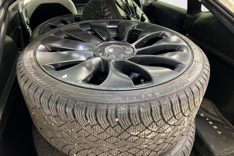 Tesla Model Y vaihtoauto