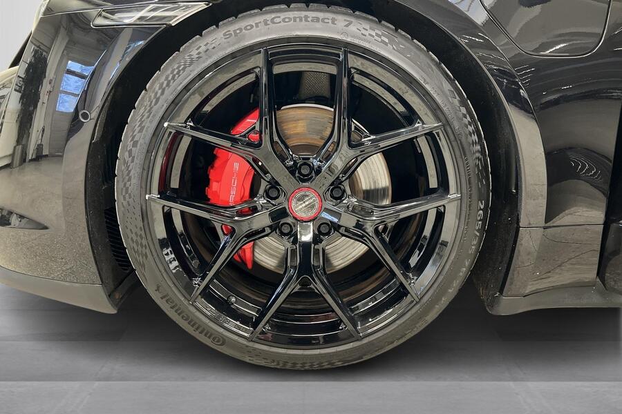 Porsche Taycan vaihtoauto