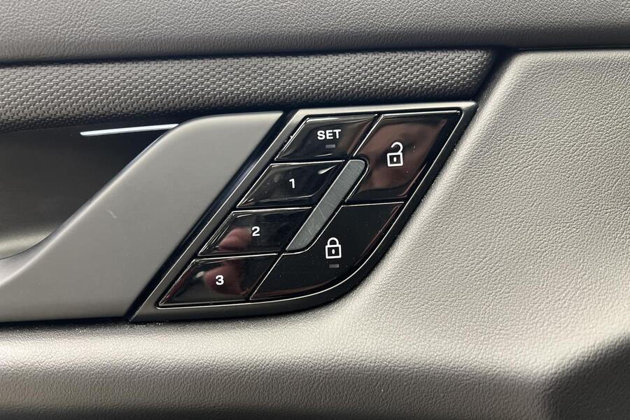 Porsche Taycan vaihtoauto