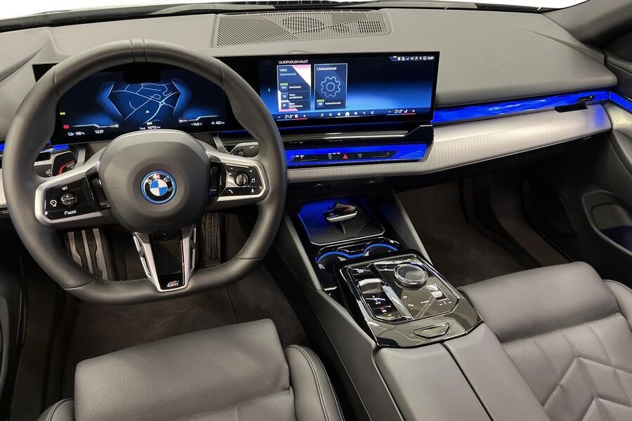 BMW i5 vaihtoauto