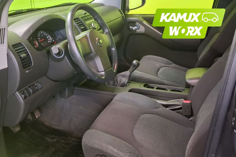 Nissan Navara vaihtoauto