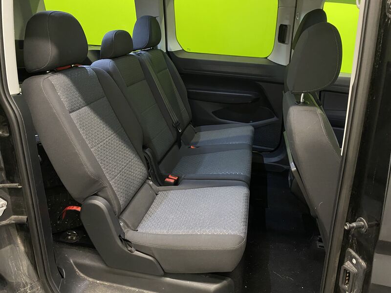 Ford Grand Tourneo Connect vaihtoauto