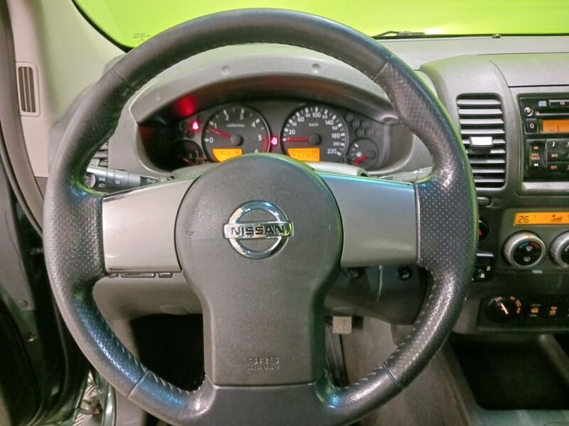 Nissan Navara vaihtoauto