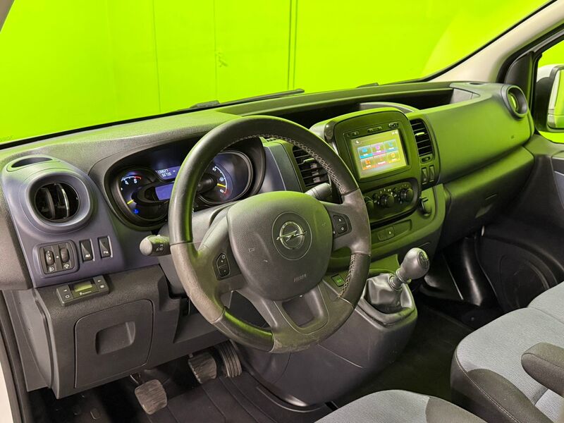Opel Vivaro vaihtoauto