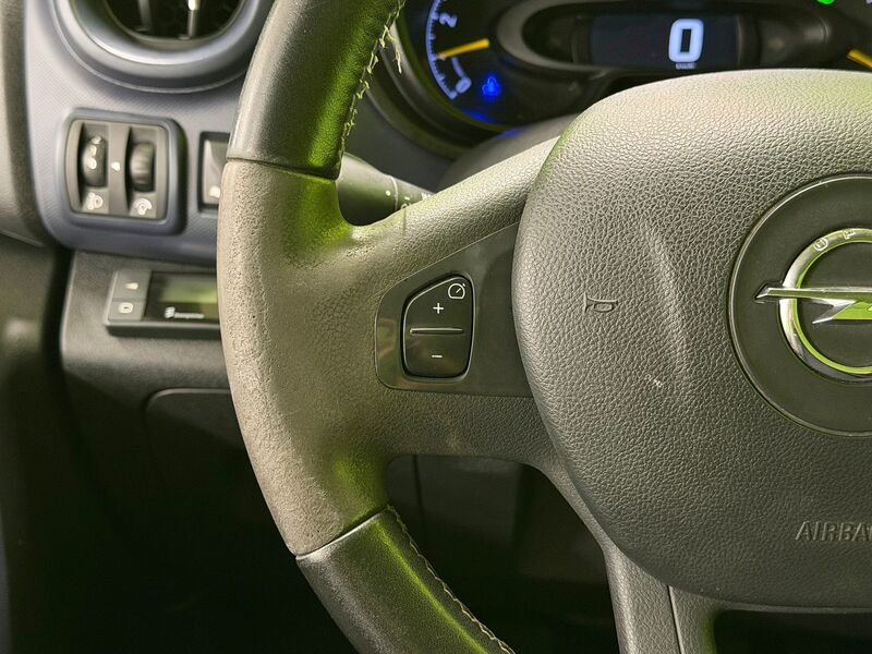 Opel Vivaro vaihtoauto