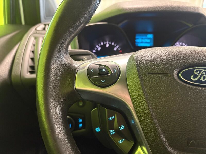 Ford Transit Connect vaihtoauto