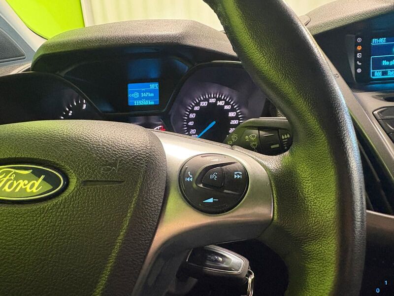 Ford Transit Connect vaihtoauto