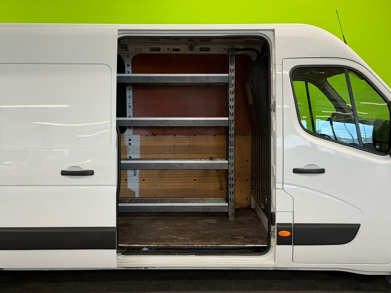 Nissan NV400 vaihtoauto