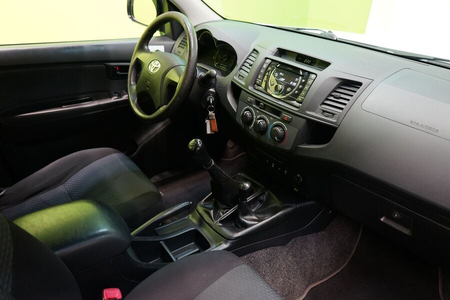 Toyota Hilux vaihtoauto