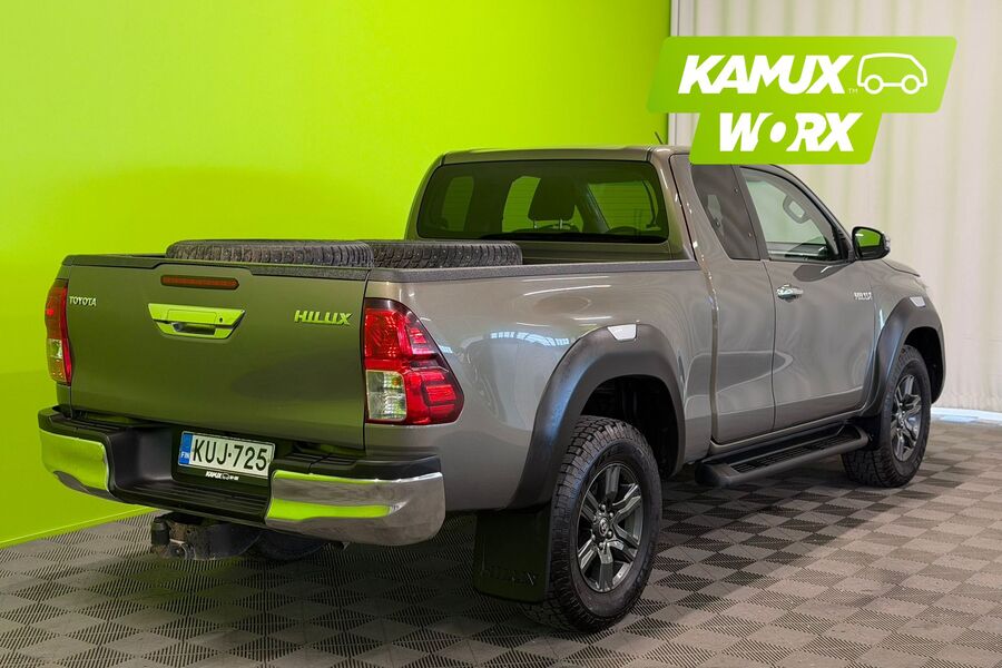 Toyota Hilux vaihtoauto