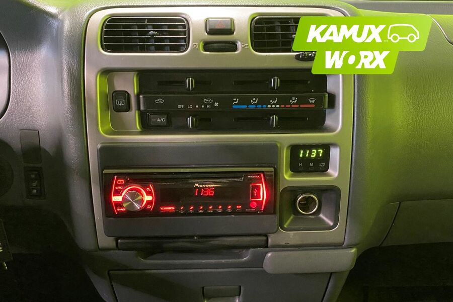 Toyota Hiace vaihtoauto