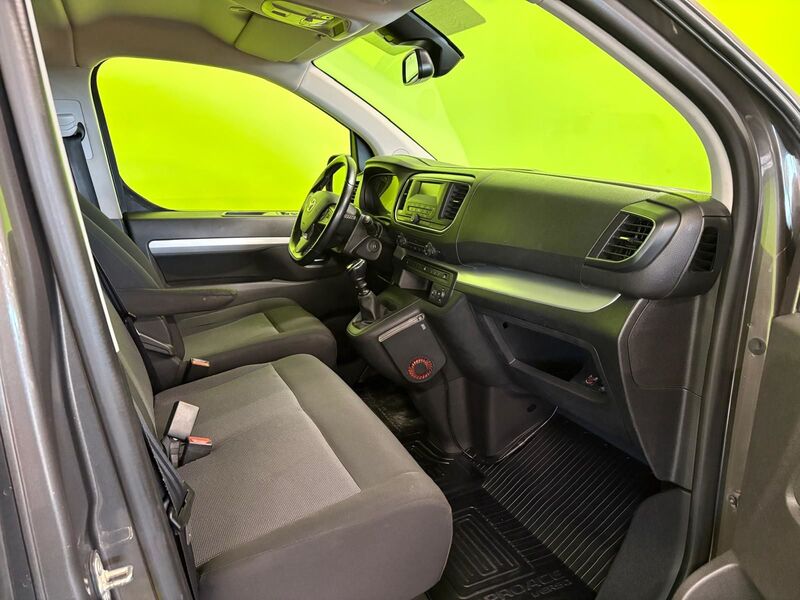 Toyota Proace Verso vaihtoauto