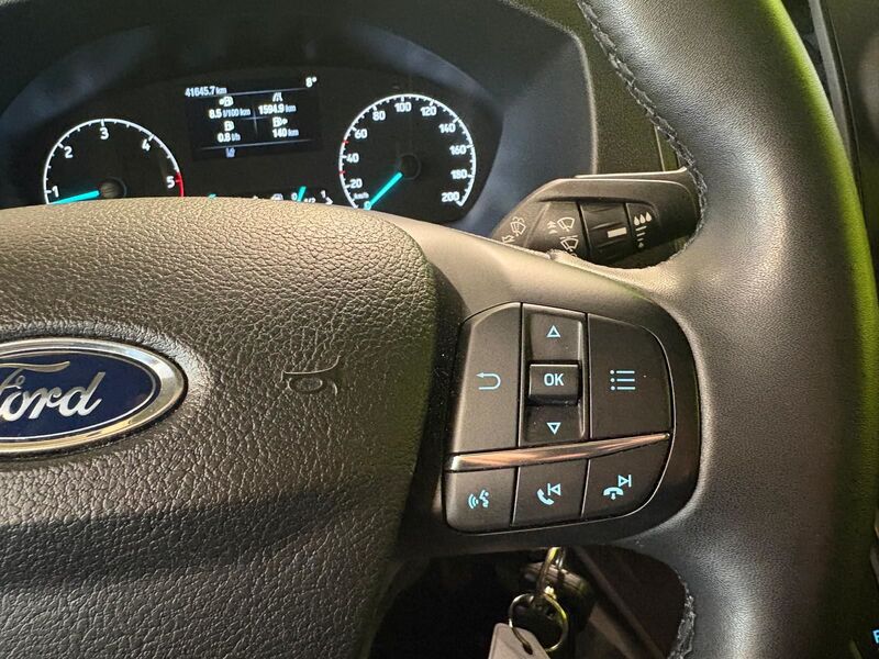 Ford Custom vaihtoauto