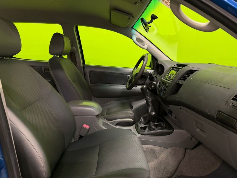 Toyota Hilux vaihtoauto