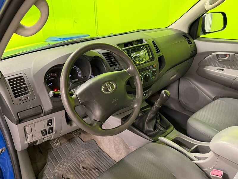 Toyota Hilux vaihtoauto