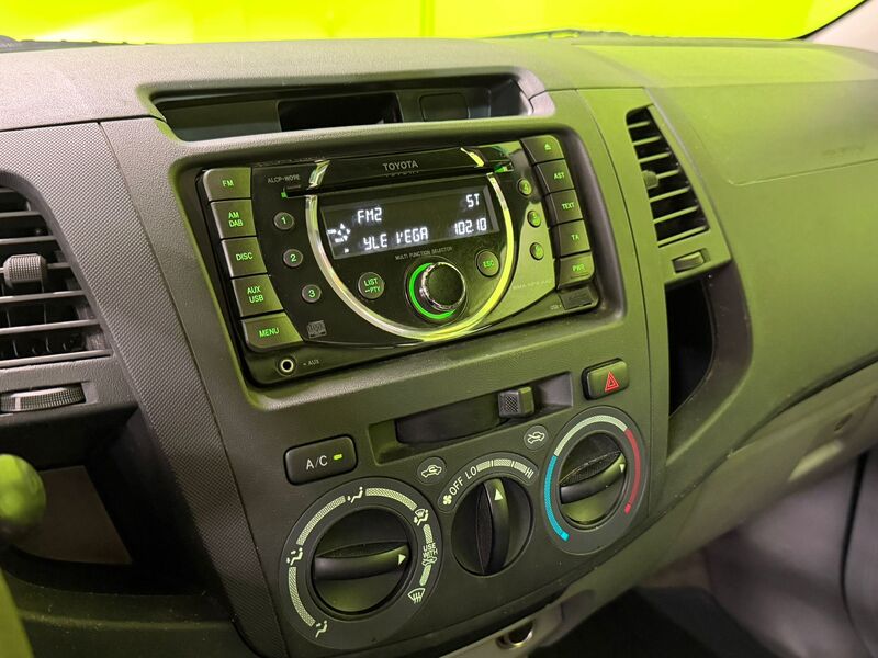 Toyota Hilux vaihtoauto