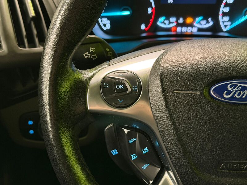 Ford Transit Connect vaihtoauto