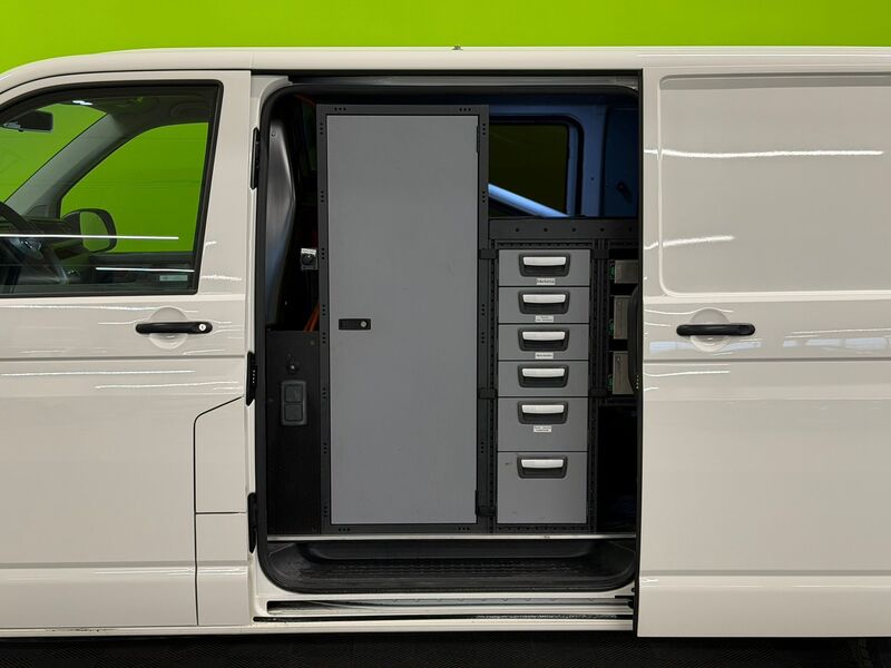 Volkswagen Transporter vaihtoauto