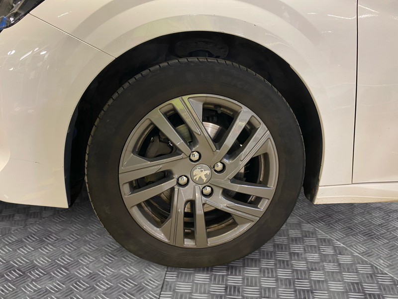 Peugeot 208 vaihtoauto