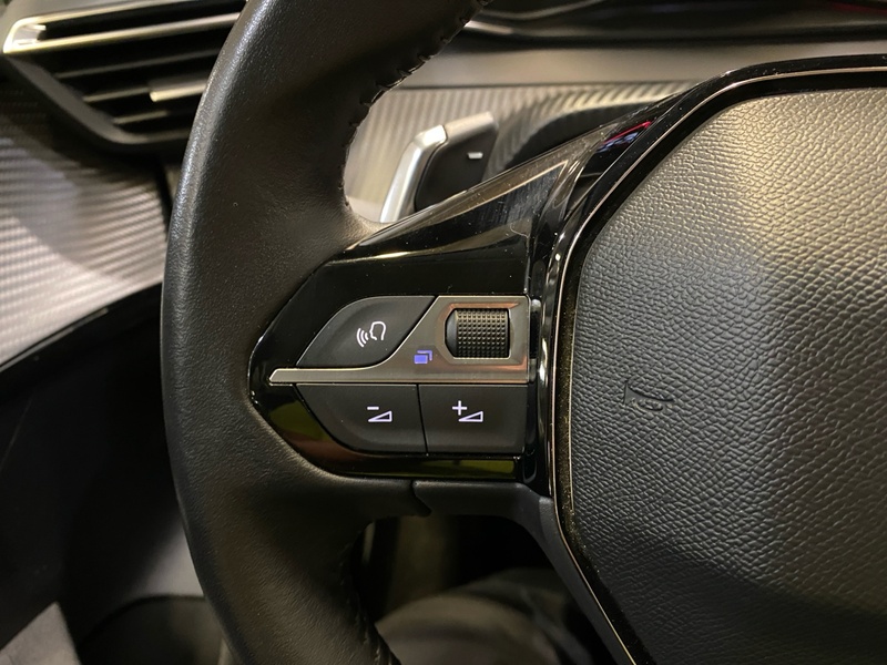 Peugeot 208 vaihtoauto