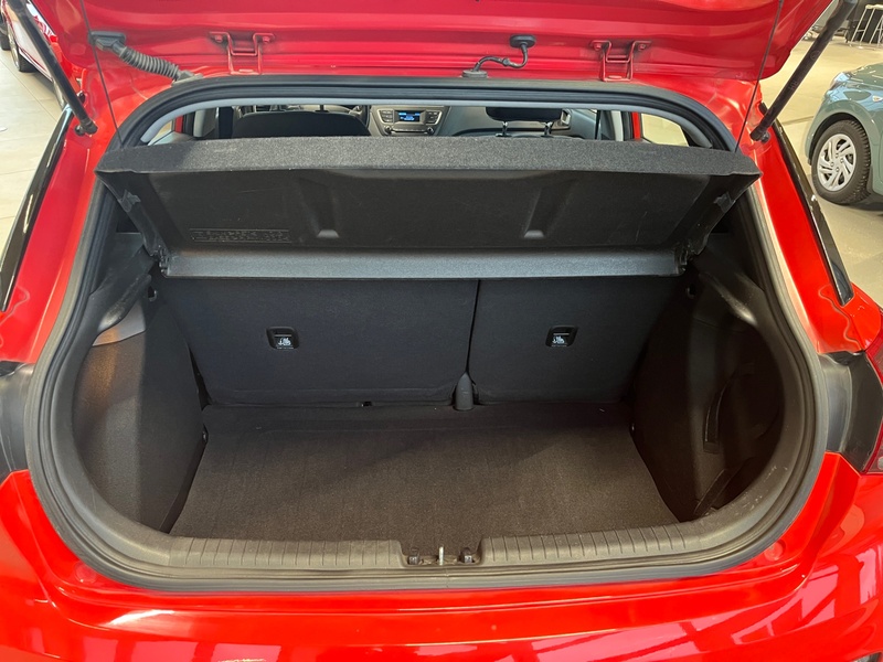 Hyundai i20 Hatchback vaihtoauto