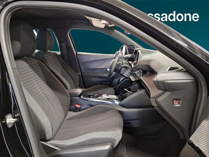 Peugeot e-2008 vaihtoauto